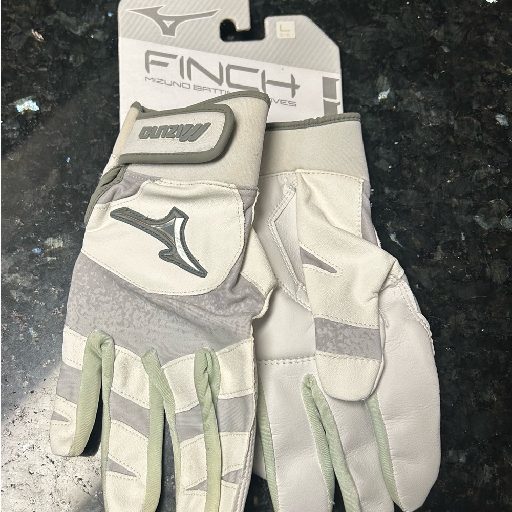 Girls Mizuno Finch Batting Gloves in White and Light Gray